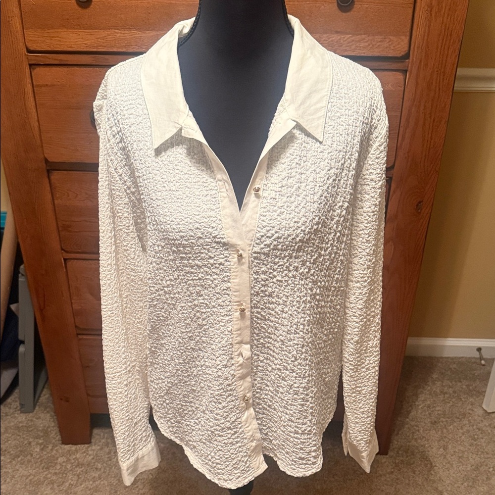 Philosophy White Textured Button Down Shirt